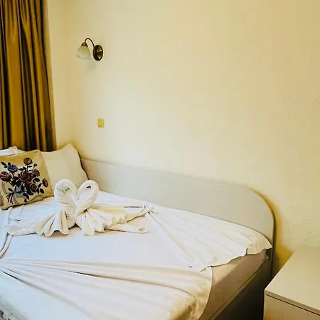 Apartment Amara в 9 Sunny *
